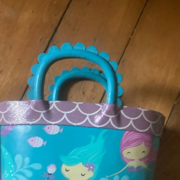 Girl's waterproof easy-on rain boots - Picture 3 of 10